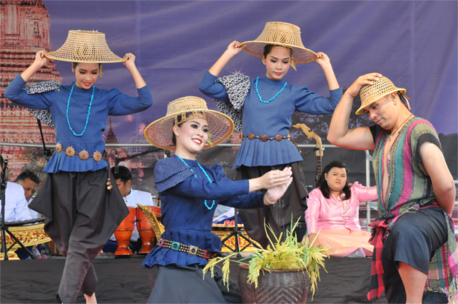 Thai Festival 2016 Kraków - Traditional Molam Dance Show