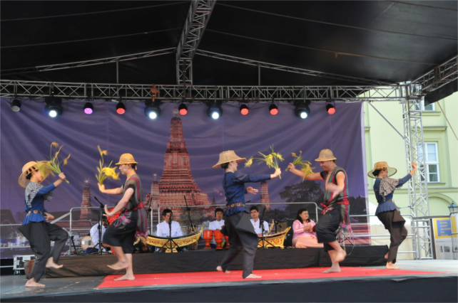 Thai Festival 2016 Kraków - Traditional Molam Dance Show